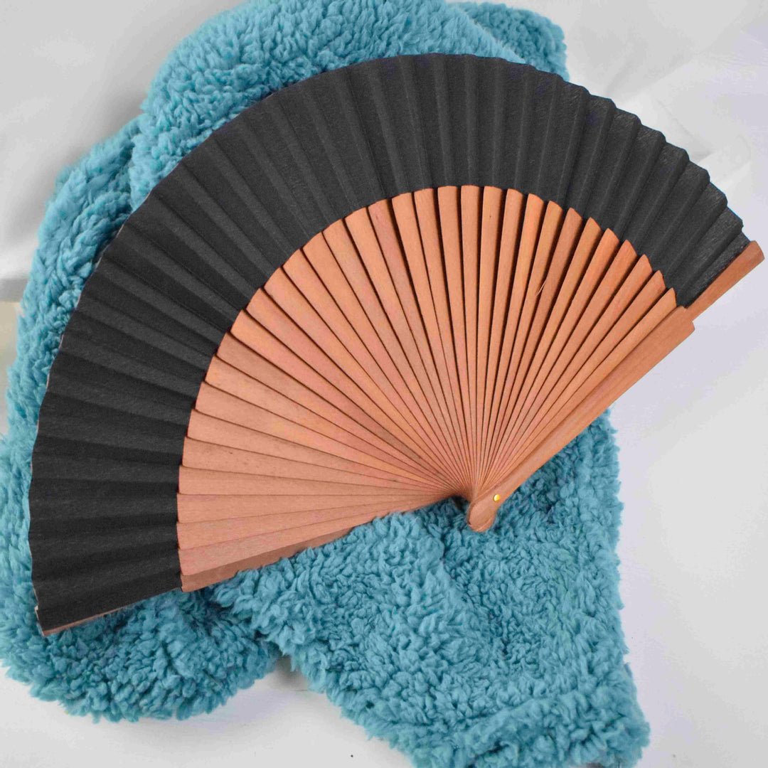 Ladies fan made of high-quality paper with stylish wooden frame Kalsten
