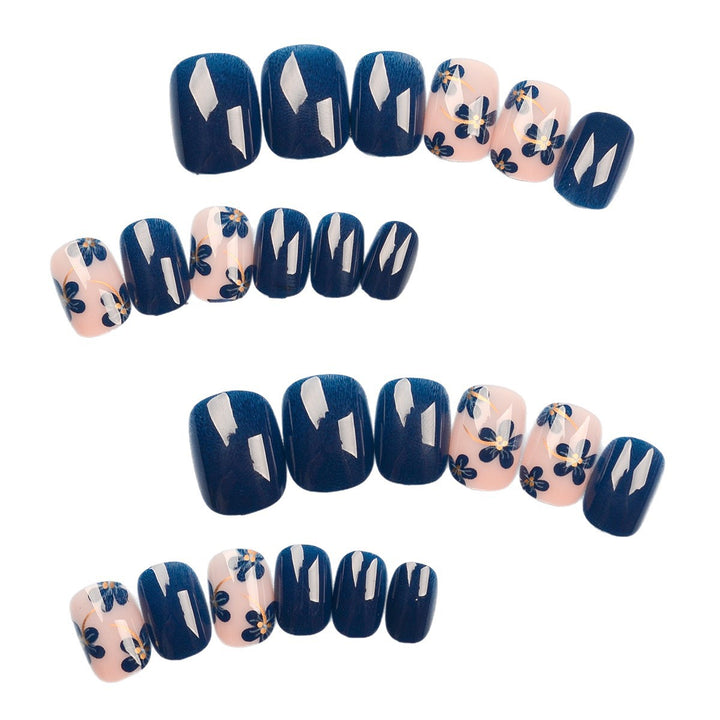 Artificial nails with floral designs and glossy accents Kalsten