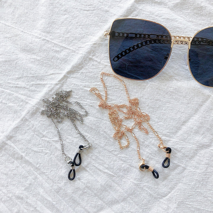 Chic Eyewear Chain with Decorative Clips Kalsten