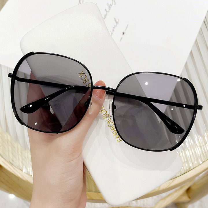 Ladies oversized sunglasses with protective UV protection and elegant metal frame Kalsten