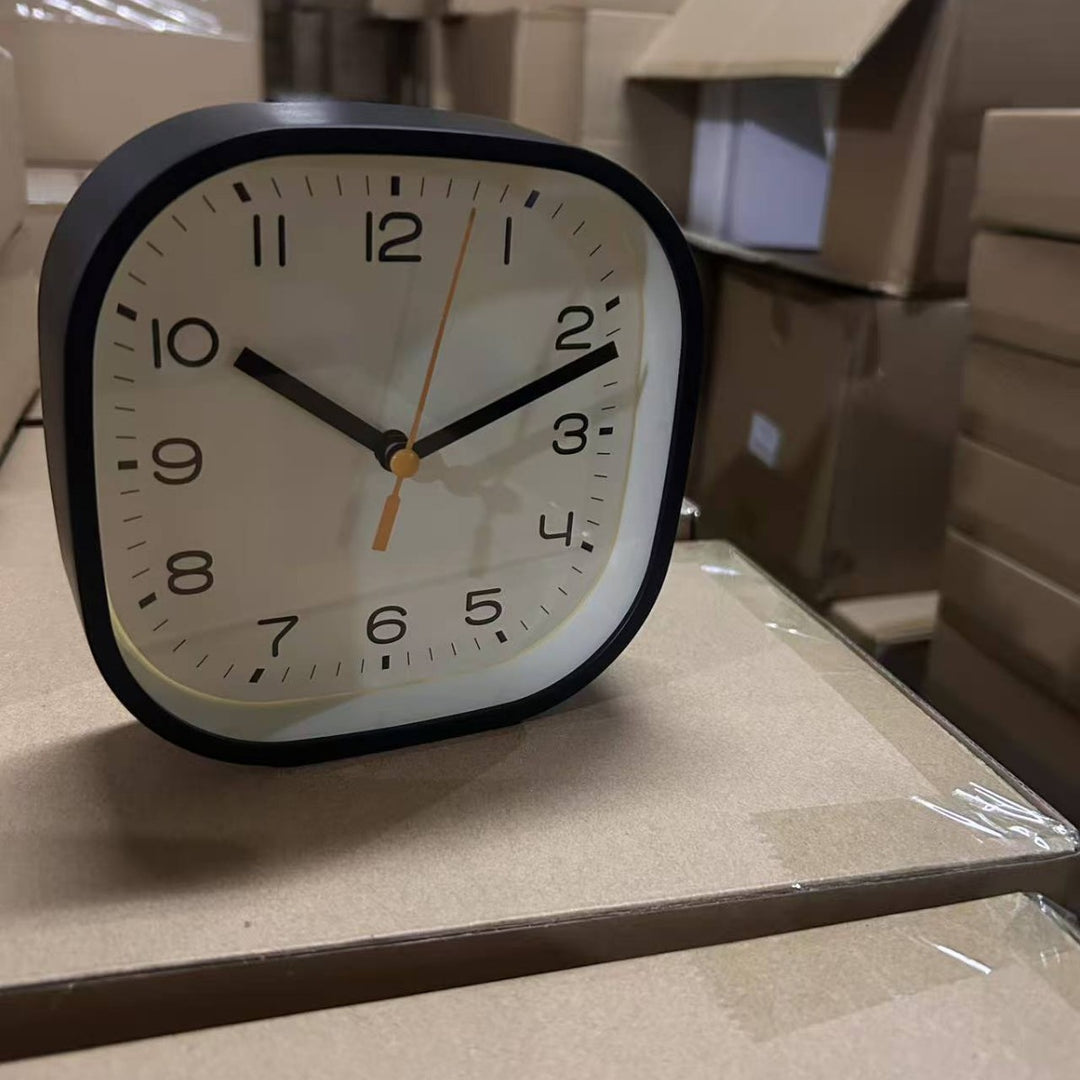 Table clock in modern and minimalist design Kalsten