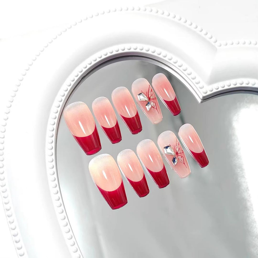 Artificial High Gloss Artificial Nails with Elegant Decorations Kalsten