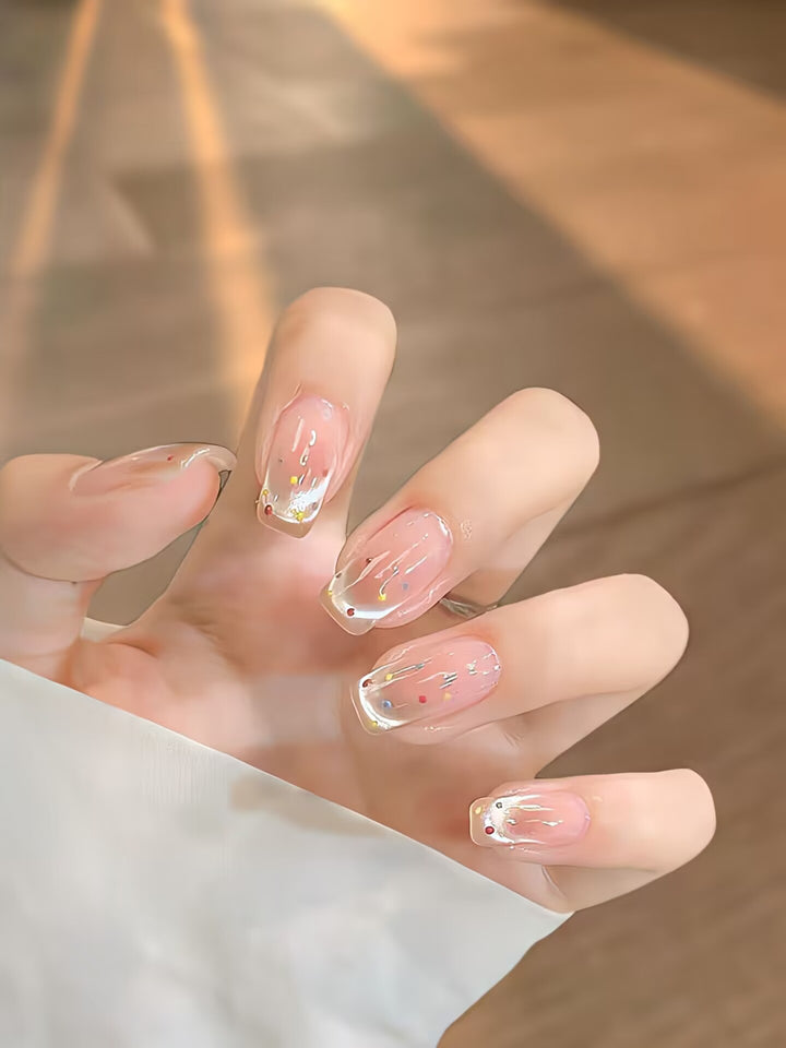 Trendy artificial nails with glitter effects Kalsten