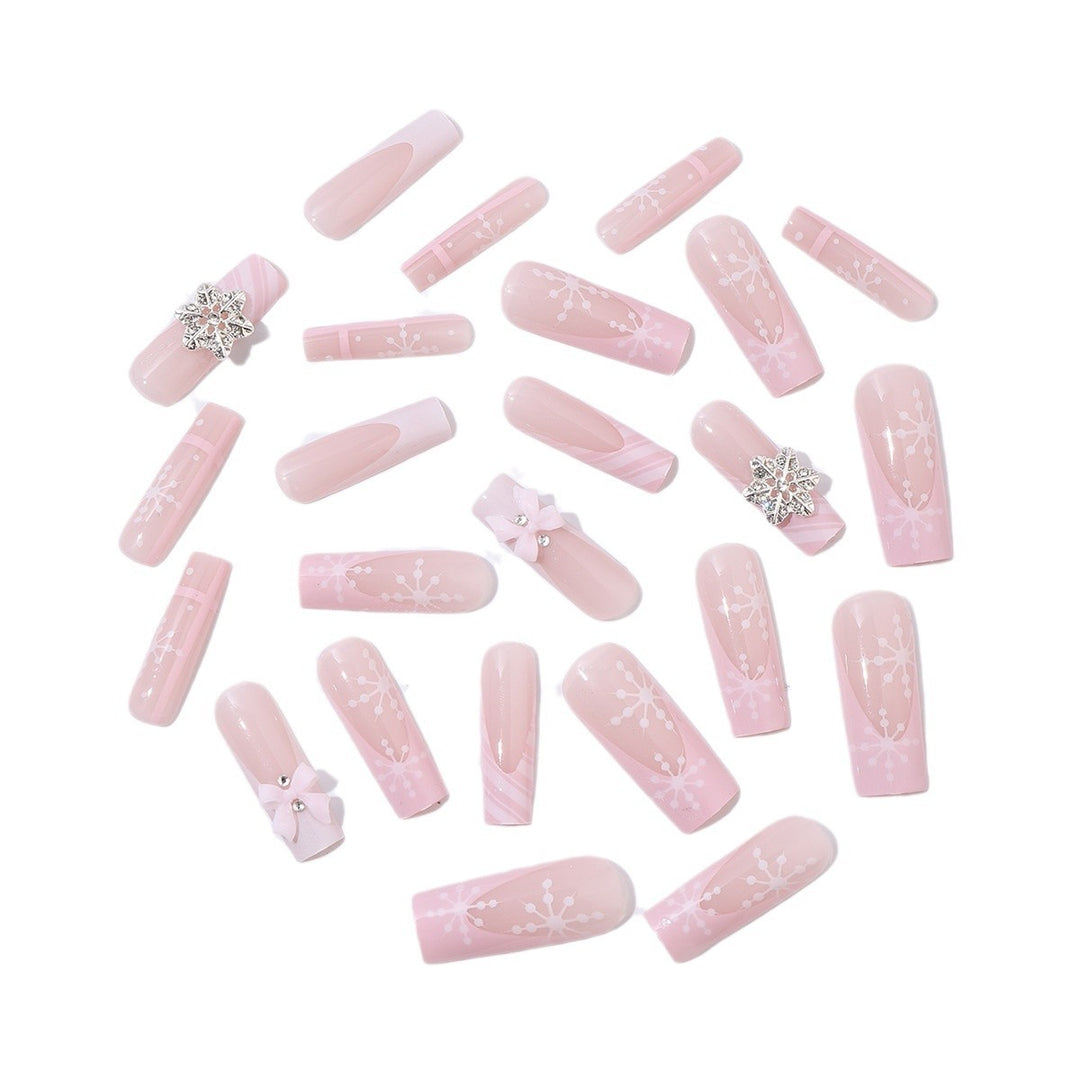 Creative Nail Art Set with Delicate Flower and Glitter Accents Kalsten