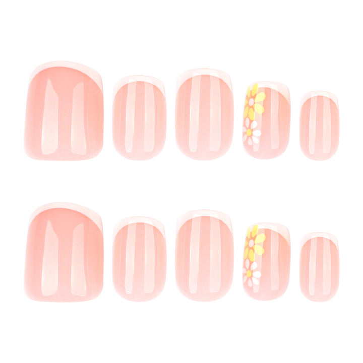 Elegant and creative nail art with floral accents Kalsten