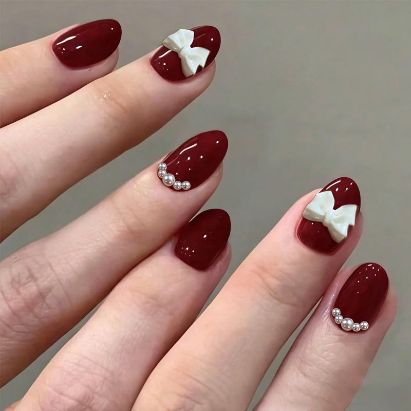 Elegant Artificial Nails Set with Decorative Accents Kalsten