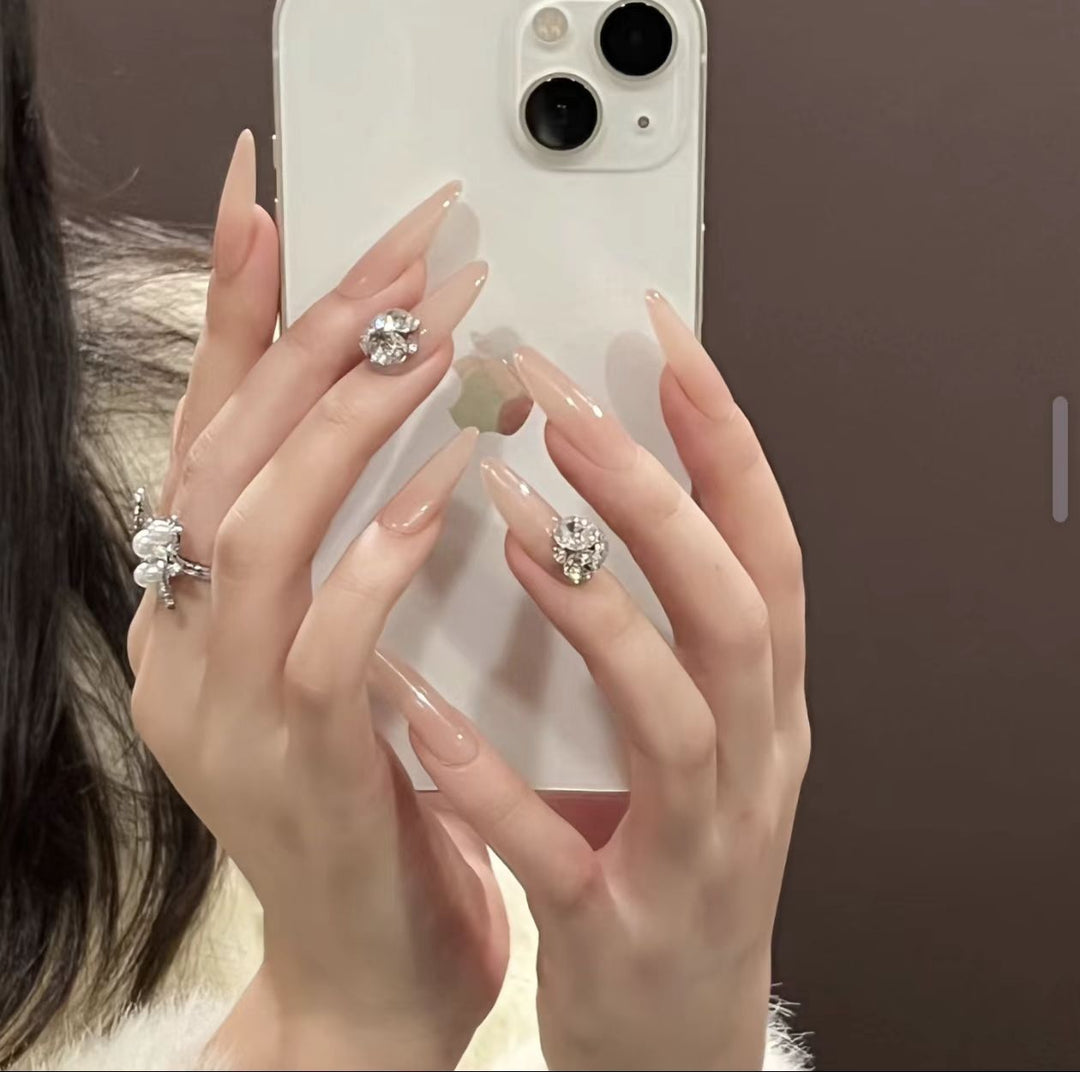 Premium Decorative Press-On Nail Art Kalsten