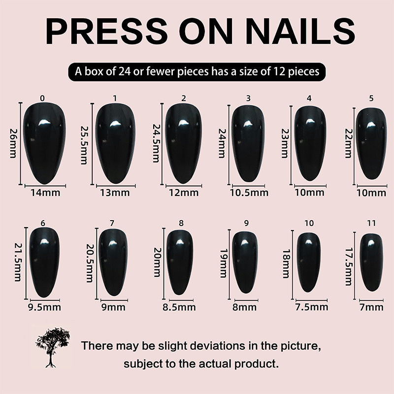 Artificial nail set with decadent floral and geometric design Kalsten