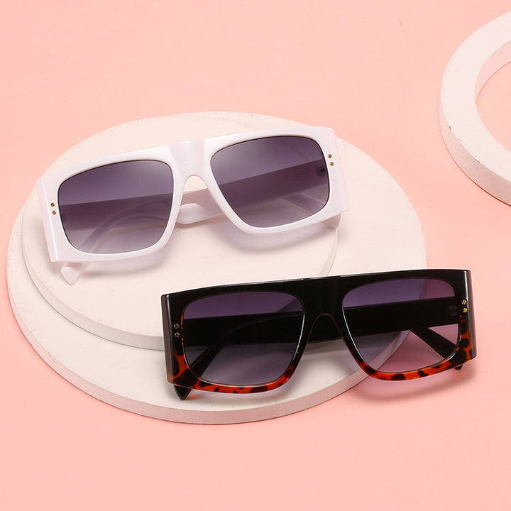Women oversized sunglasses with stylish, narrow frame Kalsten