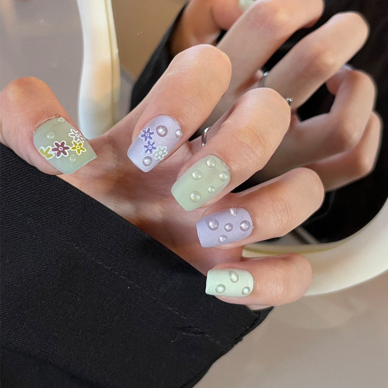Decorative 3D Press-On Nails Kalsten