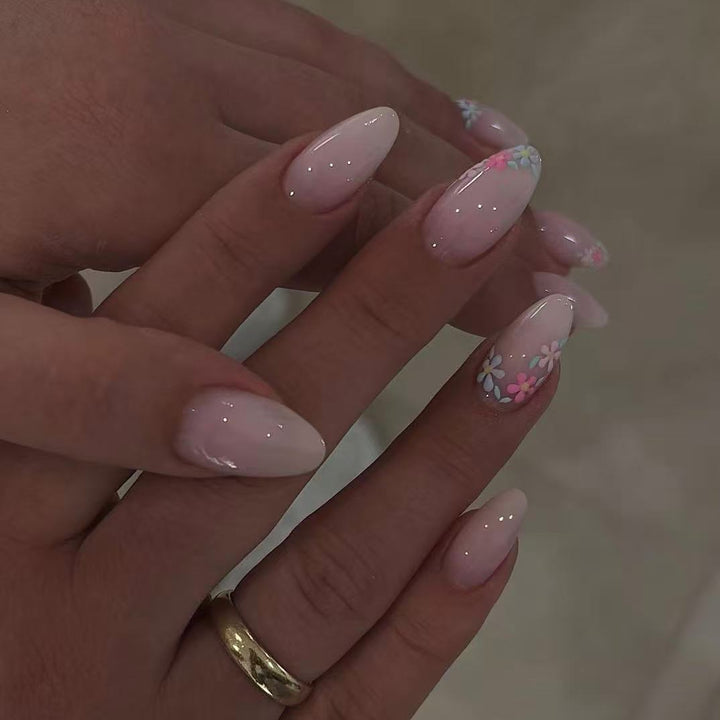 Artificial nail set with delicate floral pattern and glossy finish Kalsten