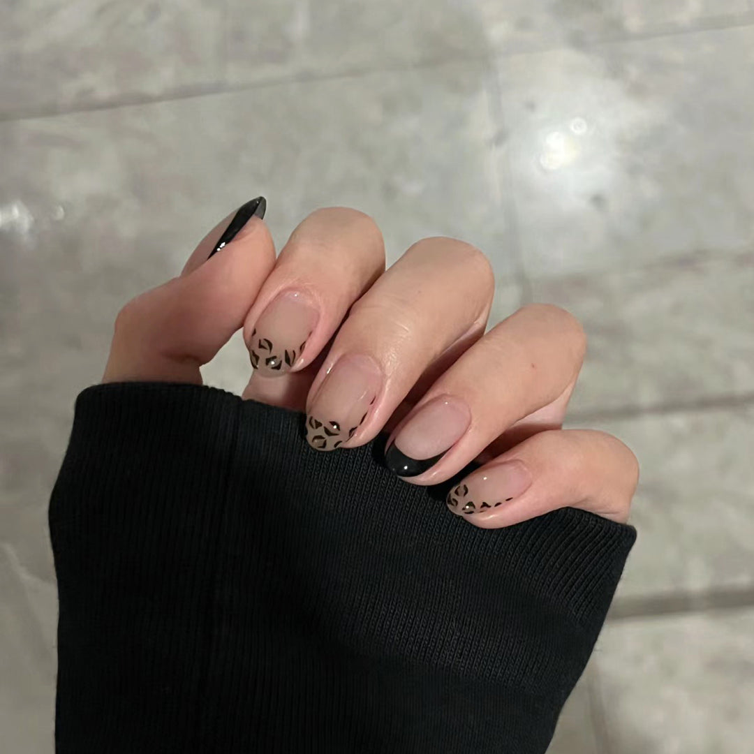 Stylish Press-On Nail Set with Artistic Leopard Design Kalsten
