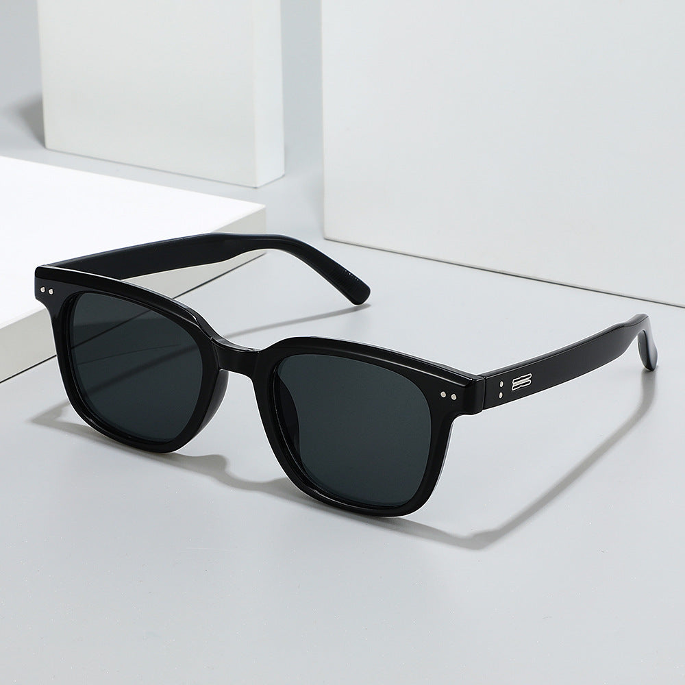 Retro-Inspired Statement Eyewear Kalsten