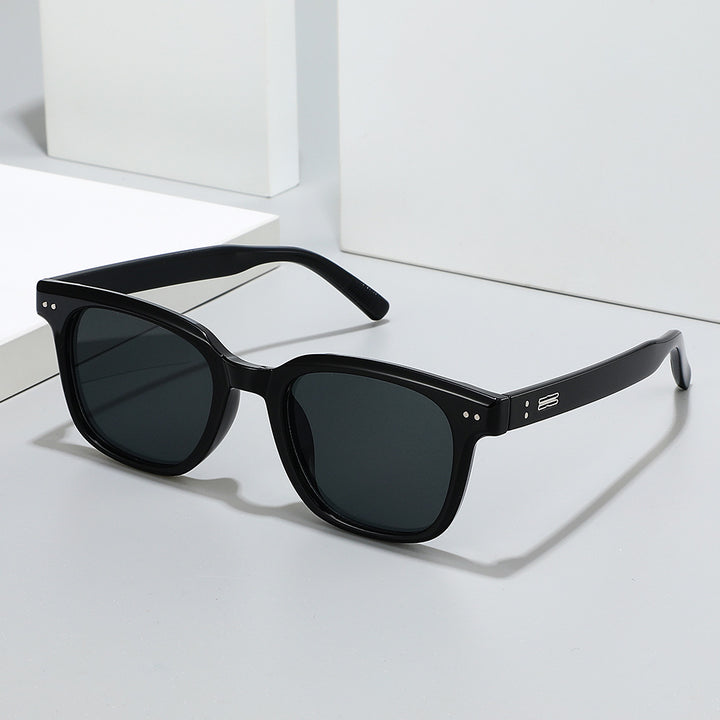 Retro-Inspired Statement Eyewear Kalsten
