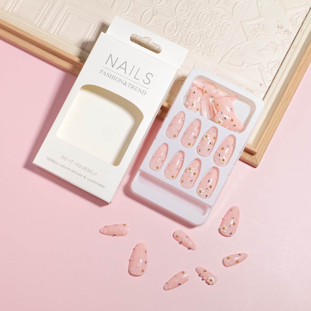 Creative DIY Press-On Nail Kit Kalsten