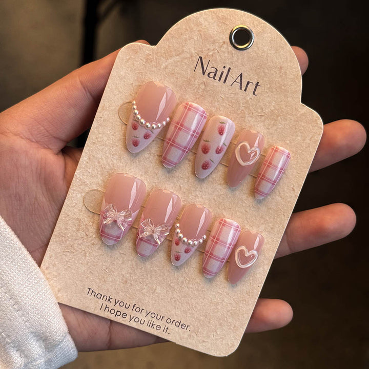 Elegant Press-On Nail Art Kalsten