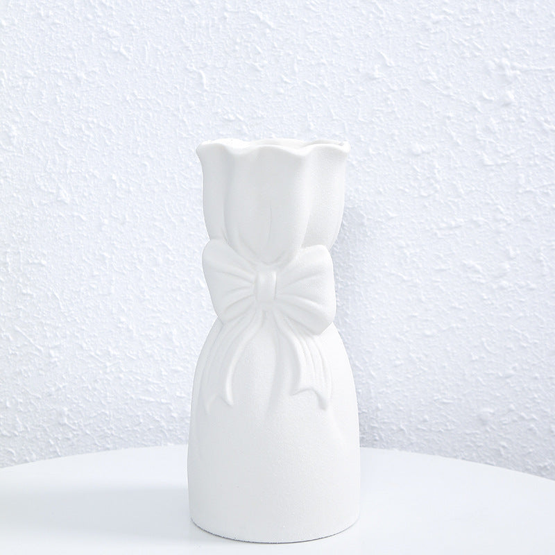 Decorative Bow Vase Kalsten