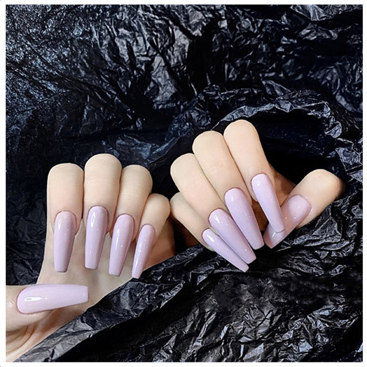 Acrylic nail set with elegant long tips and high gloss finish Kalsten