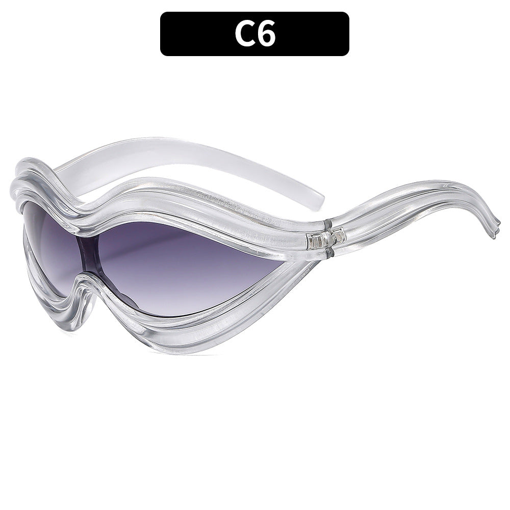 Fashion-Forward Retro-Inspired Wave Sunglasses