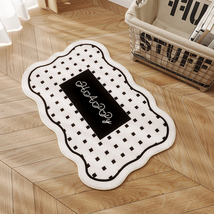 Heart-Themed Plush Bath Mat