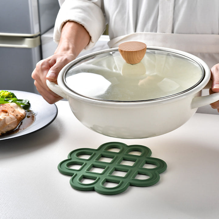 Heat-resistant silicone coaster with decorative design Kalsten