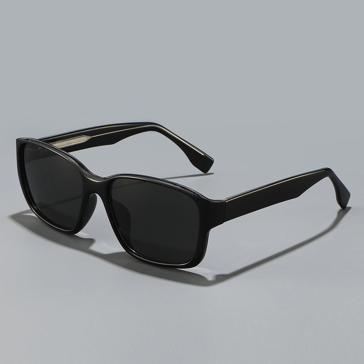 Women's sunglasses in a modern oversized style Kalsten