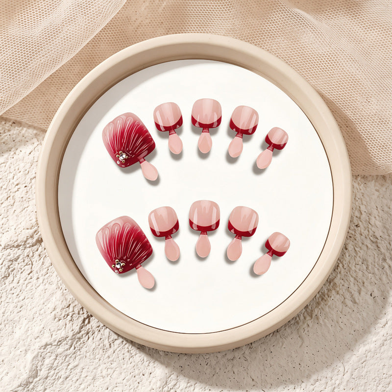 Artistic Nail Design Set with Decorative Floral Elements Kalsten