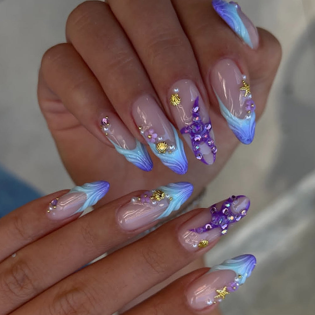 Artificial nails with maritime motifs and glitter accents Kalsten