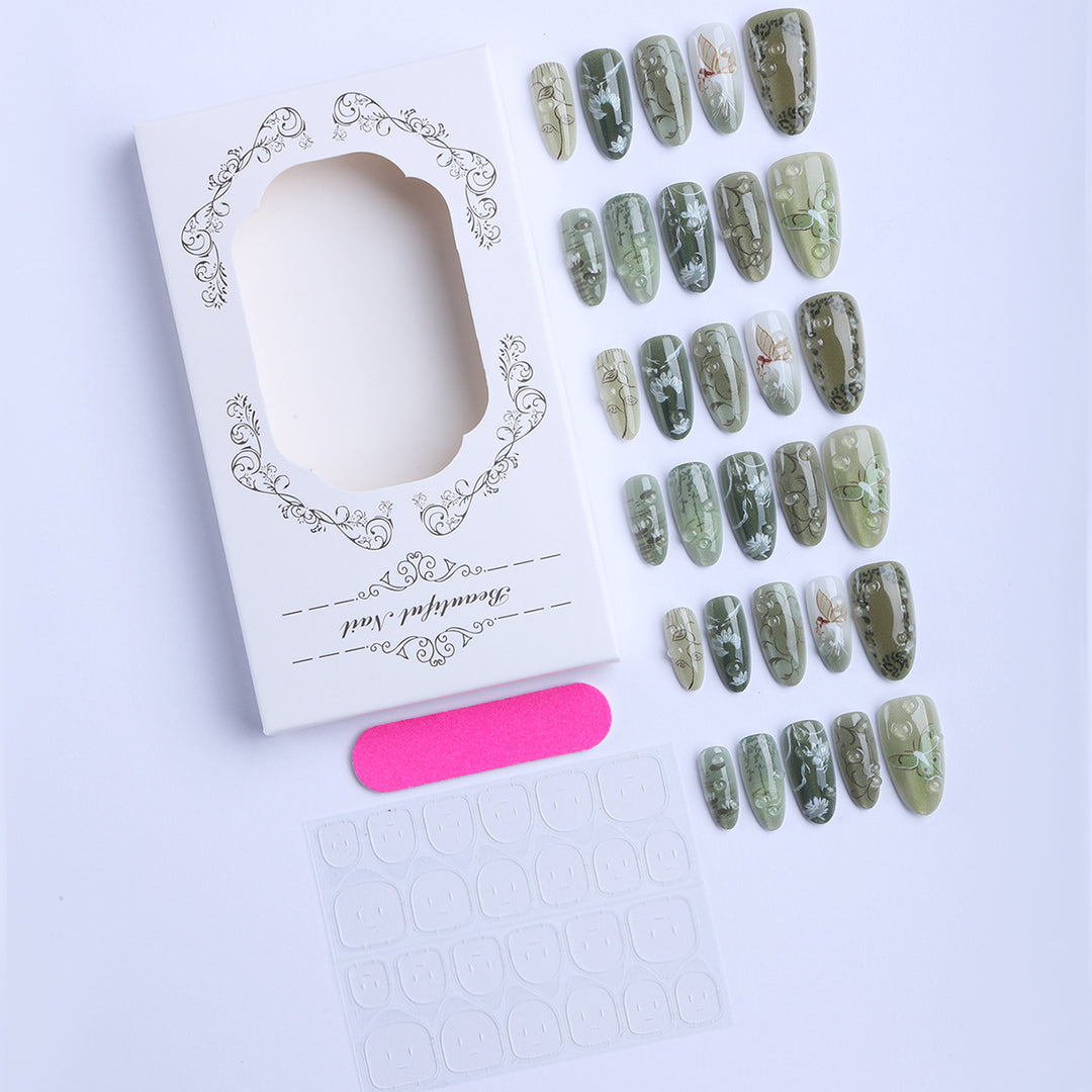 Artificial fingernails with handmade natural motifs Kalsten