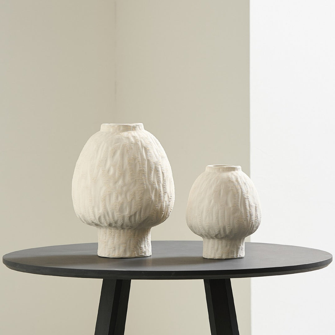 Decorative ceramic vase in modern design Kalsten