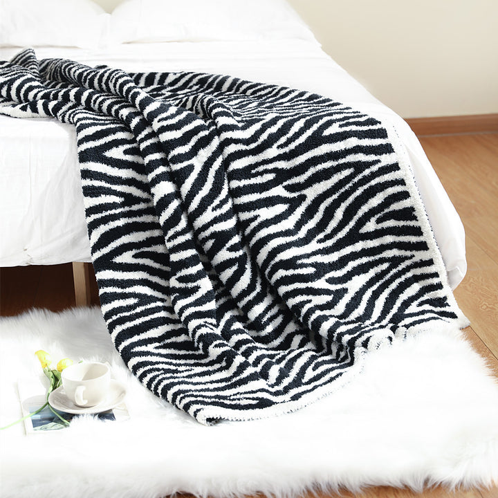 Cozy Knitted Throw Blanket Kalsten