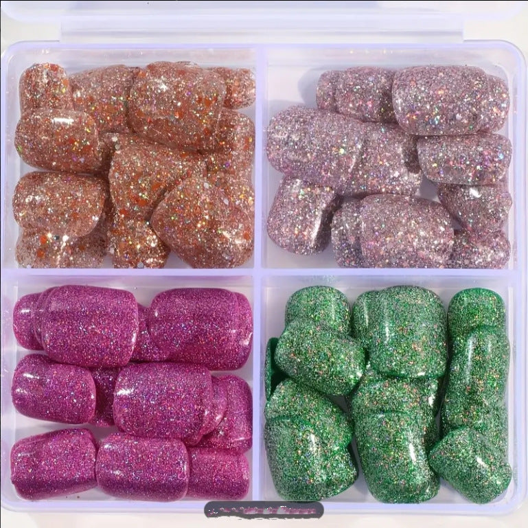 DIY Glitter Press-On Nails Kalsten
