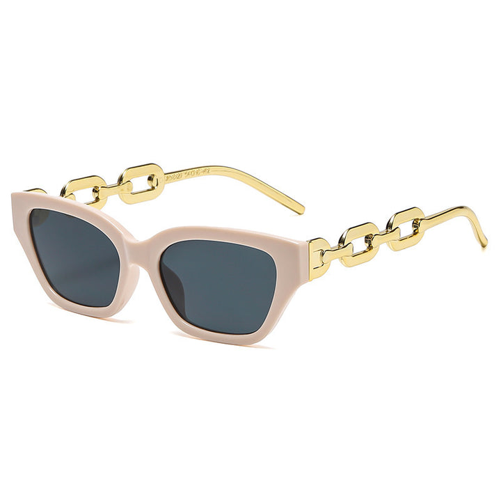 Luxe Fashion Cat Eye Sunglasses with Statement Chain Kalsten