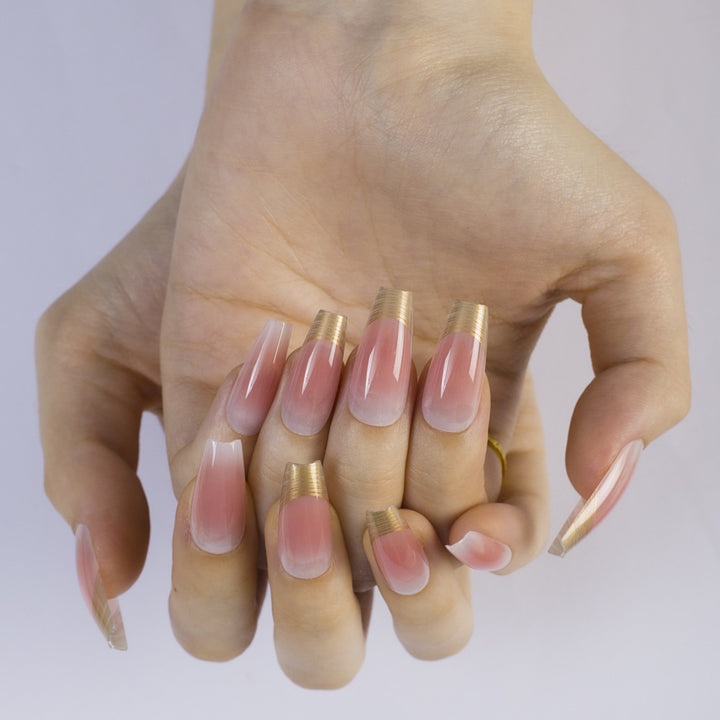 Shiny artificial nails with elegant gold rim Kalsten