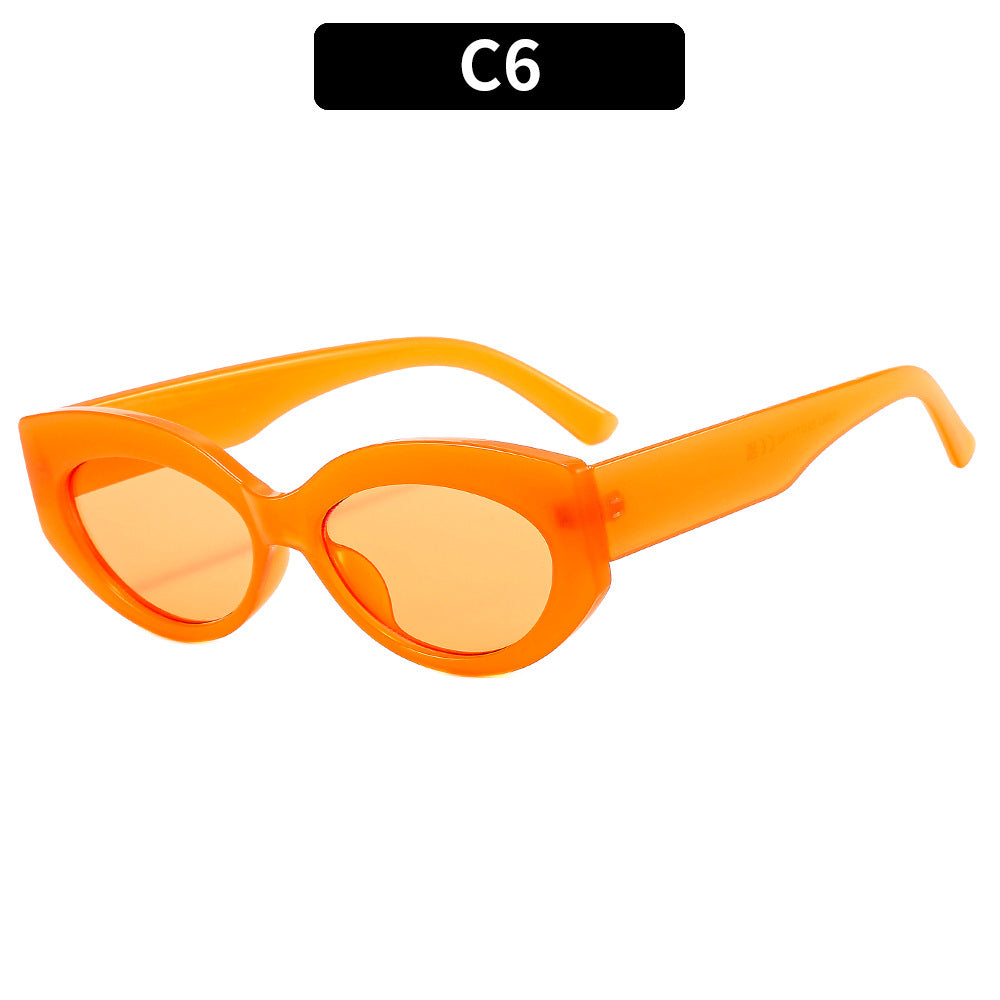 Fashion-Forward Cat-Eye Sunglasses  1787663693