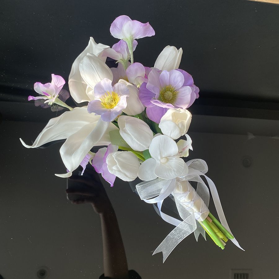 Elegant Floral Bridal Bouquet for Special Occasions