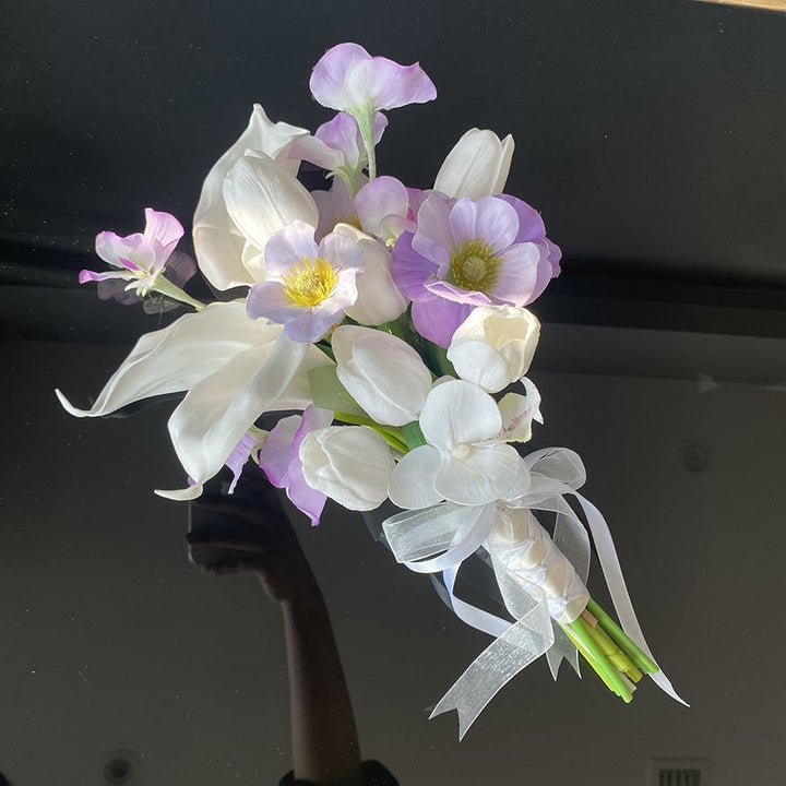 Elegant Floral Bridal Bouquet for Special Occasions