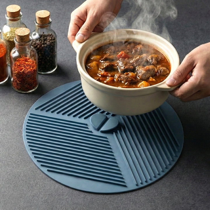 Silicone kitchen lid with innovative steam valve Kalsten