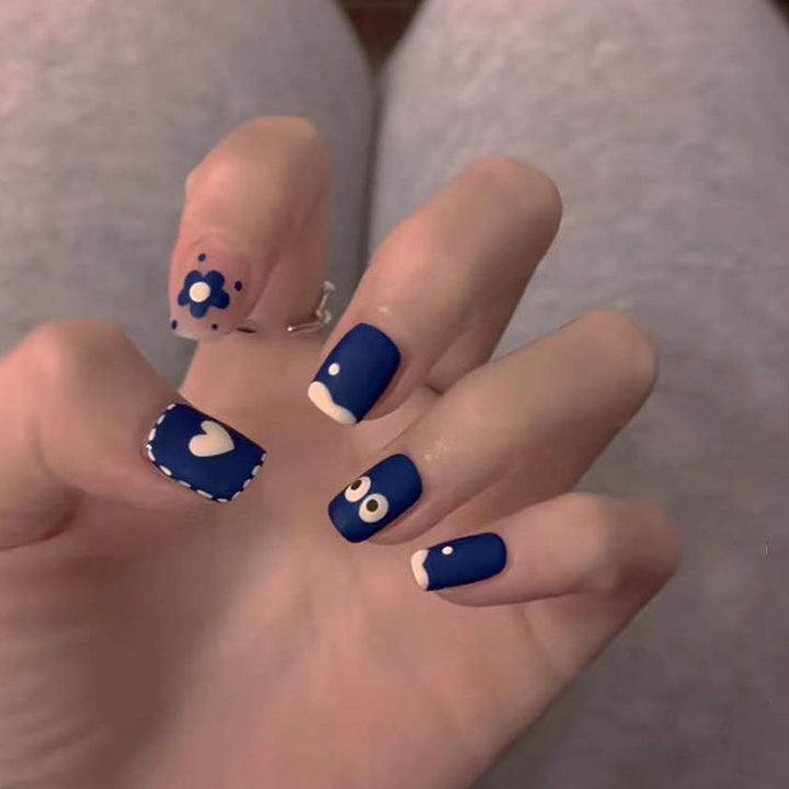 Festive Nail Art Press-Ons Kalsten