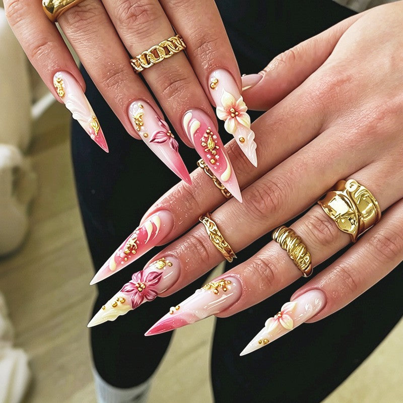 Nail art set with floral design and glitter accents Kalsten