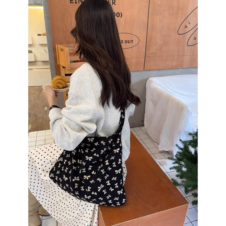 Floral-Printed Sling Bag Kalsten