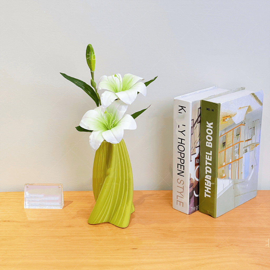 Elegant Decorative Floral Vase for Home Decor