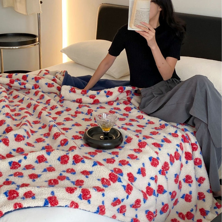 Extra-soft Sherpa throw blanket in check pattern with high pile