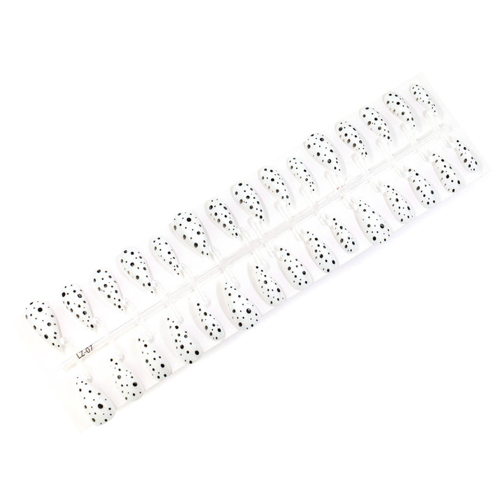 Elegant Decorative Press-On Nail Set