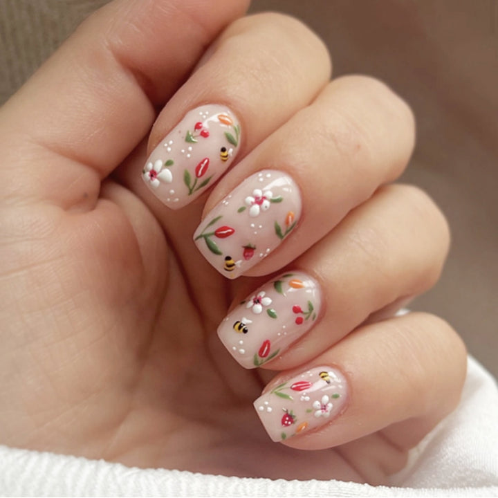 Floral Press-On Nail Art Set Kalsten