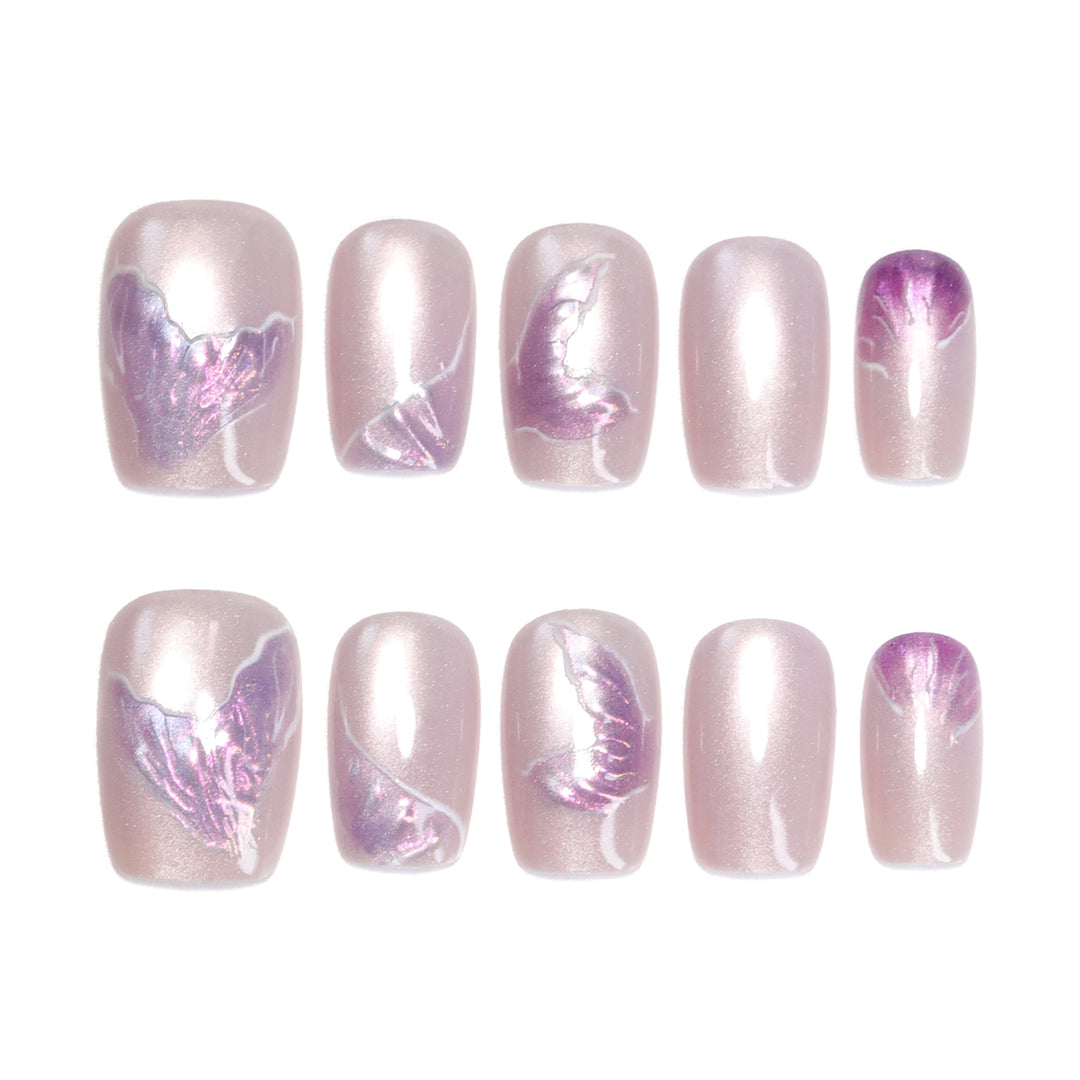 Artfully designed nail extensions with elegant flower motifs Kalsten