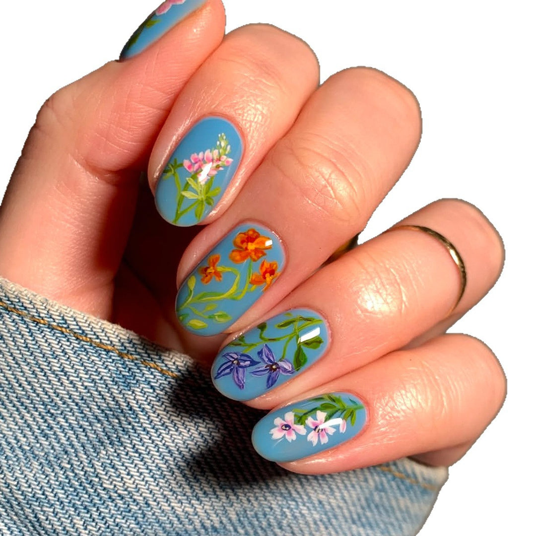 Artificial nails with floral hand design Kalsten