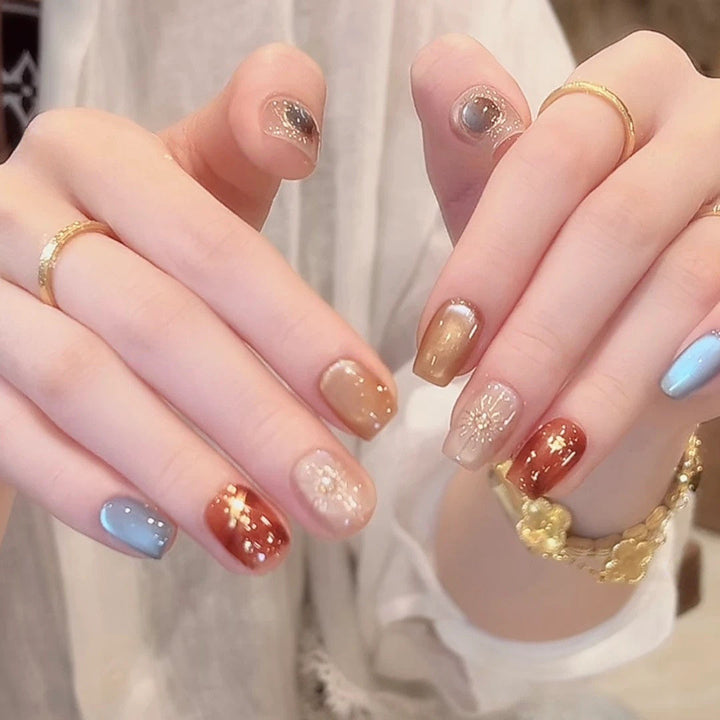 Elegant Foil and Floral Press-On Nail Set Kalsten