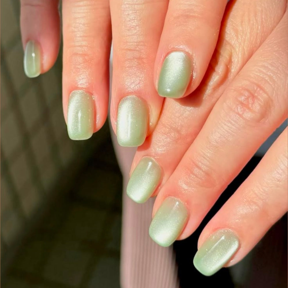 Artifici Nails with Elegant Satin Finish and Modern Design Kalsten