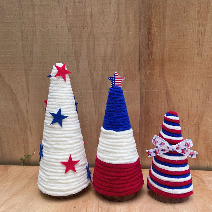 Unisex decorative table top Christmas tree made of felt and knitted structure with star appliqués Kalsten